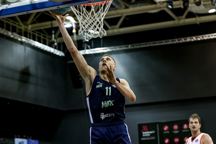 “МИНСК” готовится к товарищеским матчам “предсезонки”